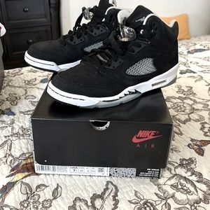 AIR JORDAN 5 RETRO size 7 youth